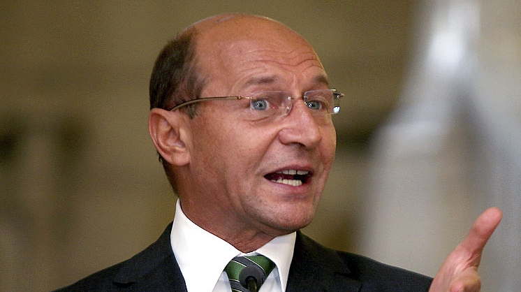 Băsescu a câştigat detaşat alegerile din Cluj
