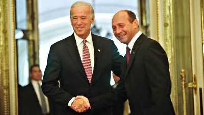 La București, Joe Biden a pus la cale împreună cu Traian Băsescu intrarea includerea României în scutul antirachetă/Foto: MEDIAFAX