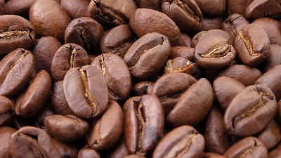Cafeaua, chiar şi cea fără cafeina, ar putea preîntâmpina instalarea cancerului la prostată,