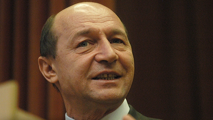Băsescu a invitat PNL să participe la o guvernare de dreapta.