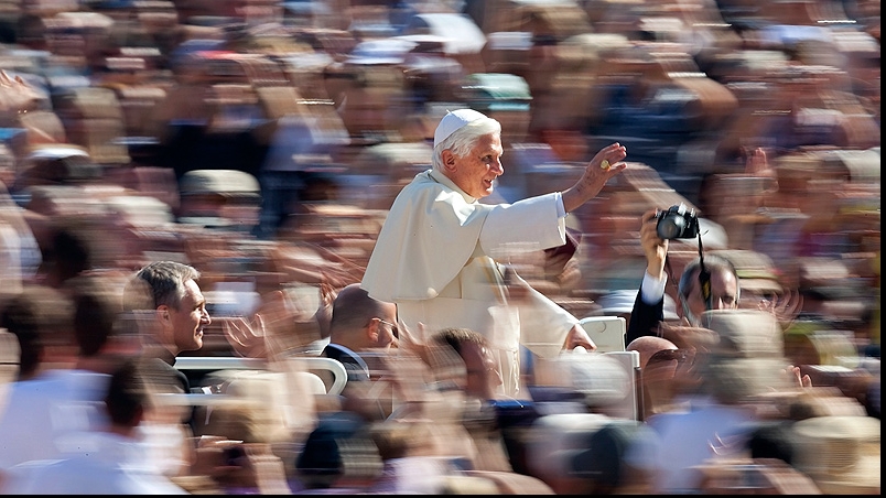 Papa Benedict al XVI-lea le va vorbi credincioşilor de Crăciun mai repede decât în mod obişnuit