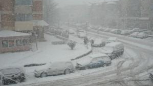 Căderi masive de zăpadă în Bacău  