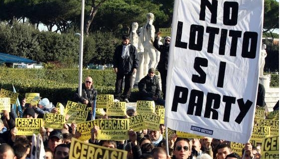 Preşedintele Lotito, inamicul public numărul 1 pentru suporterii lui Lazio