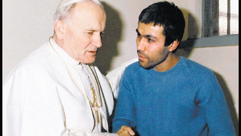 Ioan Paul II şi Mehmet Ali Agca