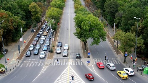 Trafic restricționat și autobuze deviate pe bulevardul Kiseleff, până luni dimineață: ce alternative au bucureștenii