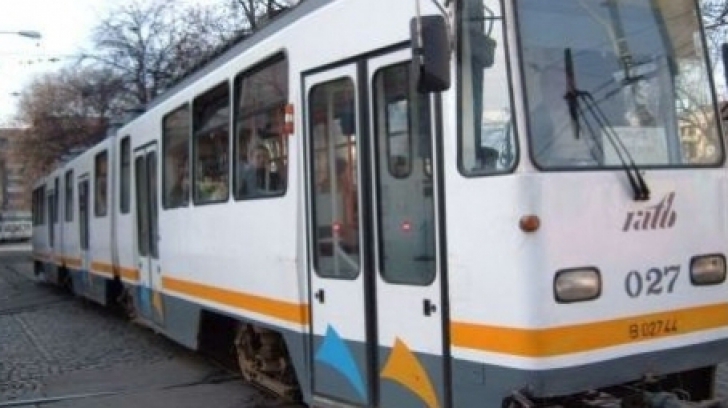 Un tramvai 41 a deraiat în Capitală