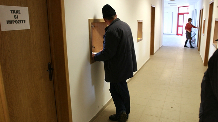 Ghişeele administraţiilor fiscale vor fi închise