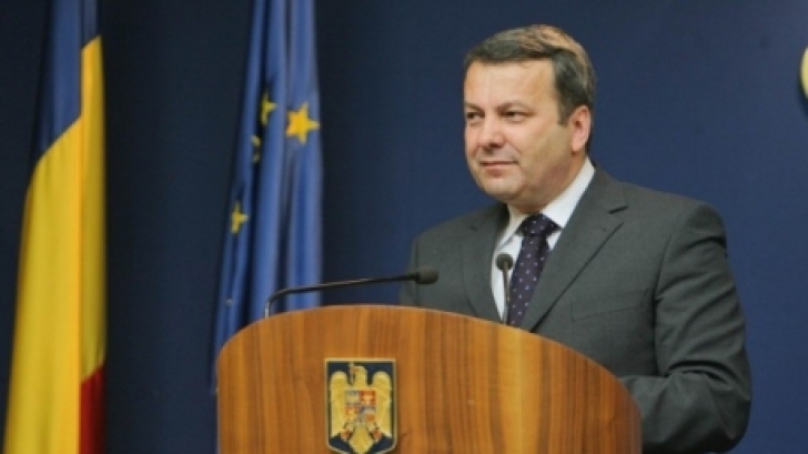  Ialomiţeanu: Pentru 2012 nu putem reduce taxele şi impozitele, nu putem majora salarii la rectificare