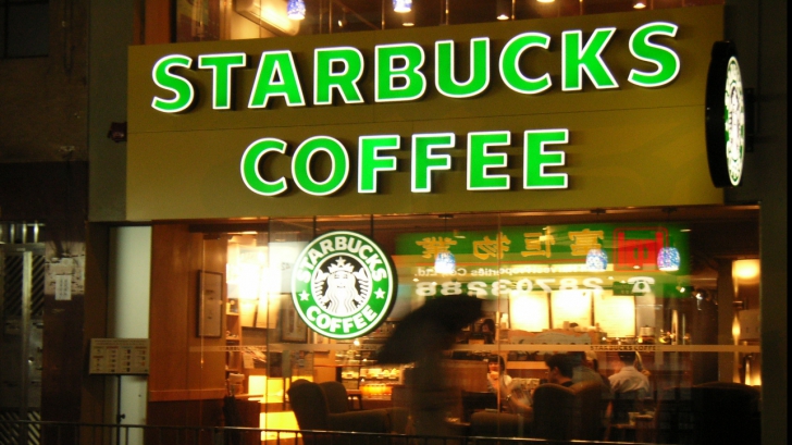 Directorul general al Starbucks este unul dintre cei mai matinali manageri americani