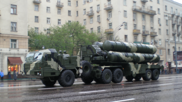 S-400, cele mai avansate rachete ruseşti sol-aer