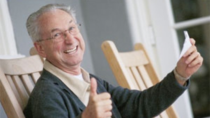 Stersul, unul dintre factorii care duce la albirea părului