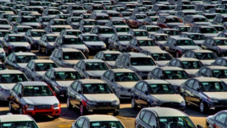 Piaţa auto a crescut cu peste 30% în primele şapte luni. Care sunt cele mai vândute mărci