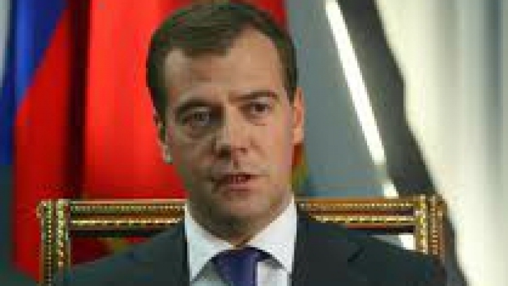 Medvedev va premia pe oricine va veni cu un plan viabil de diversificare a economiei Rusiei