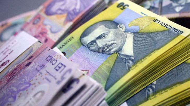 Isărescu: BNR va face tot posibilul să aducă dobânzile la creditele în lei aproape de cele în valută