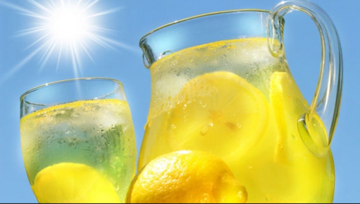 Cea mai simplă și eficientă metodă de a prepara limonada