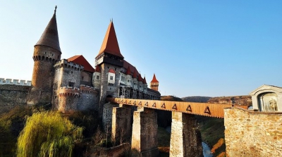 Castelul Corvinilor din Hunedoara, printre cele "10 castele de poveste" din lume