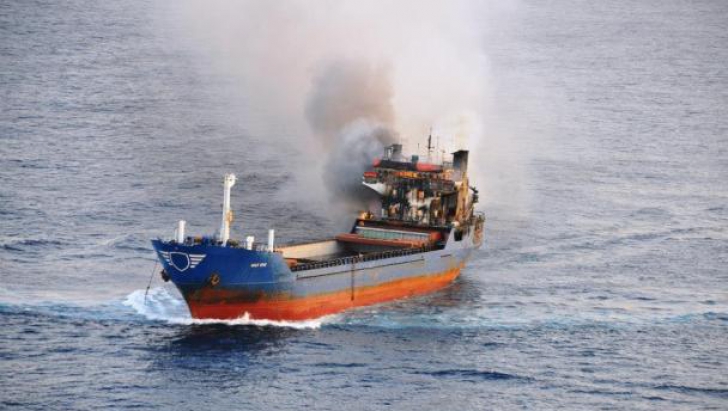 O navă aparţinând Marinei egiptene, atacată în Marea Mediterană. Opt militari sunt daţi dispăruţi 