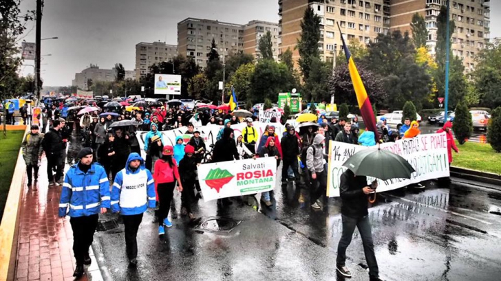 BUCUREŞTI. Marş de protest împotriva exploatării miniere de la Roşia Montană  FOTO: Daniel Vrăbioiu/Rosia Montana in UNESCO World Heritage 