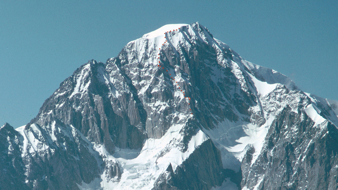 Un alpinist mort şi 4 răniţi în Franţa, după căderea unui bloc de gheaţă. Cum s-a produs tragedia: detalii uluitoare