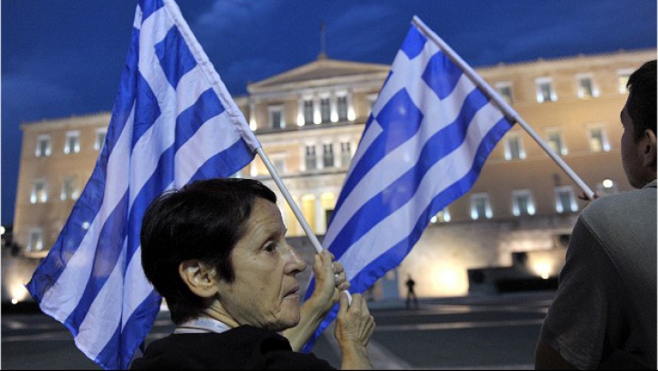 Austeritatea i-a scos în stradă pe greci