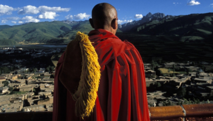 Mai mulţi tibetani, răniţi de poliţia chineză