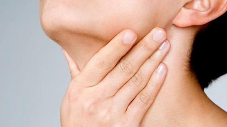 Atenţie la durerile în gât