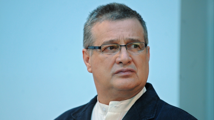 Mircea Dinescu: Nu am niciun chef să sufăr alături de Bolojan!