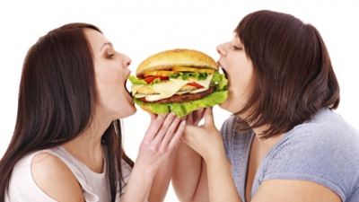 Femeile se &icirc;ngraşă după ce intră &icirc;ntr-o nouă relaţie