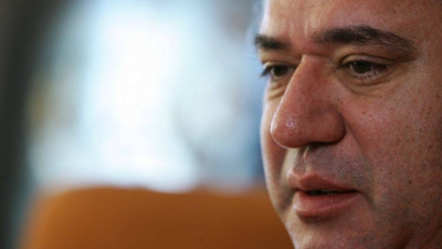 ADRIAN IOVAN A MURIT. Trupul ne&icirc;nsufleţit al pilotului Adrian Iovan, ridicat de la SML Alba