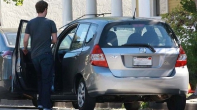 Modelul Honda pe care îl conducea până acum Zuckerberg