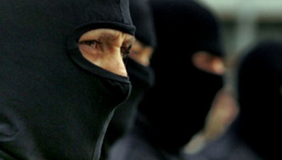 PERCHEZIŢII &Icirc;N IALOMIŢA: Nouă persoane reţinute şi 12 maşini indisponibilizate