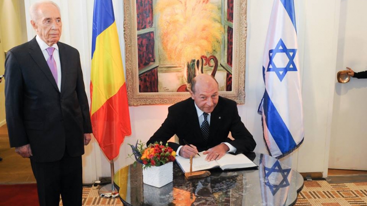 PRESĂ: Traian Băsescu: Le vom da înapoi evreilor ce le-au luat comuniștii / Foto: AGERPRES