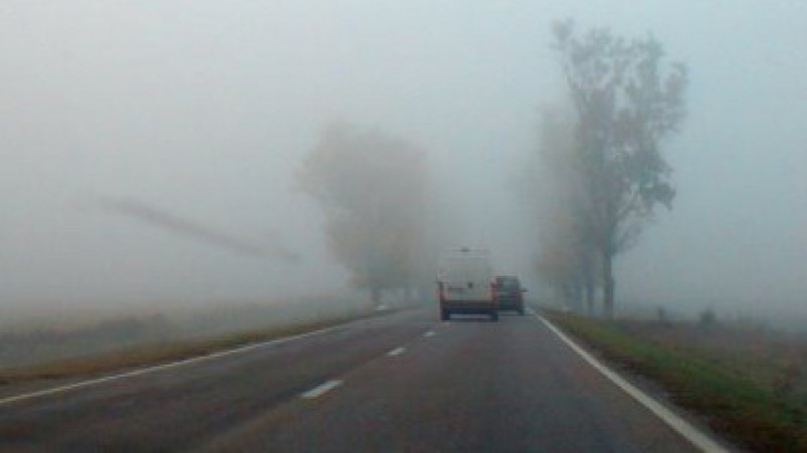 Cod galben de ceaţă în Bucureşti şi 27 de judeţe