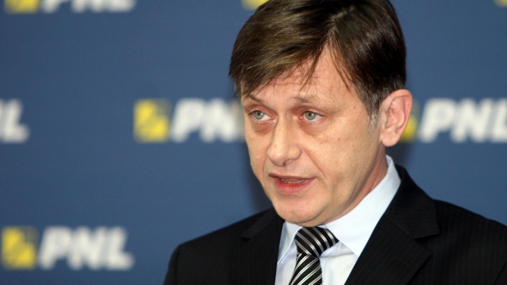 Crin Antonescu nu vrea liste comune PSD-PNL la europarlamentare