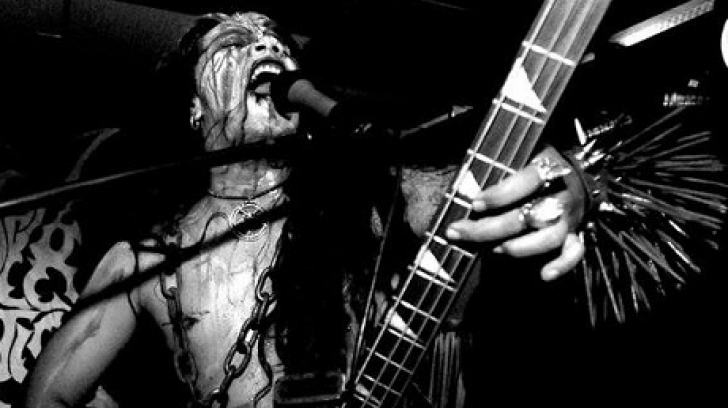 Solistul unei trupe de black metal, înjunghiat de 30 de ori de un fan. Care este motivul ŞOCANT