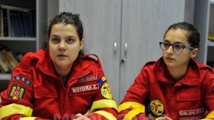 Cei doi paramedici ai SMURD Cluj ajunşi primii la locul accidentului aviatic din Apuseni, audiaţi de procurori