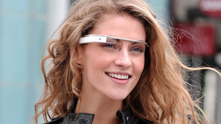 Ochelarii Samsung ar putea avantajul unui preţ mai mic decât cei de la Google Glass