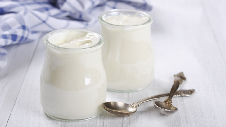 Mitul iaurtului miraculos, dărâmat de un nutriţionist. Este o INVENŢIE de marketing 