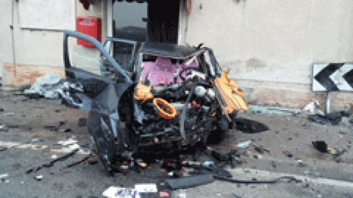 Maşina tinerei din România, după accident