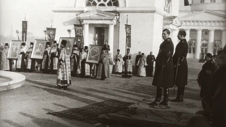 În ianuarie 1940, Regele Carol al II-lea a vizitat Chișinăul, însoțit de Principele Moștenitor Mihai