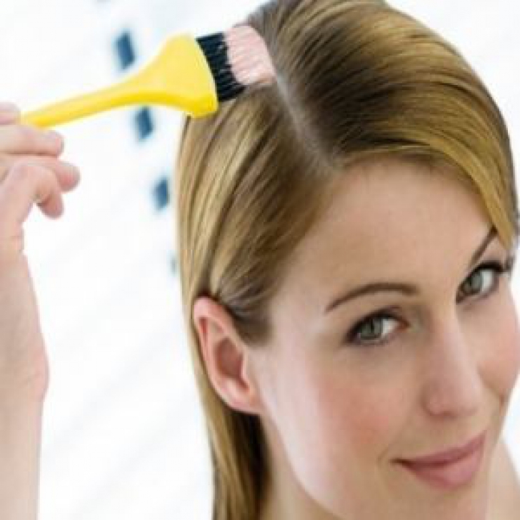 Cum să îţi vopseşti părul natural