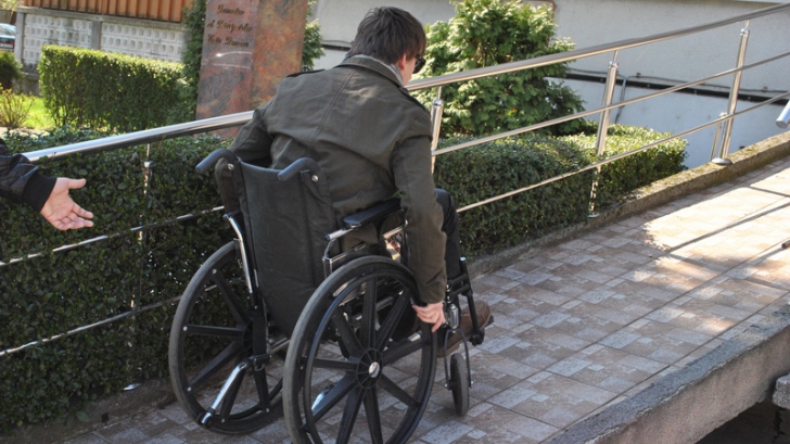 Arad: Un militar fără un picior, cu decizie de handicap permanent, chemat la reevaluare