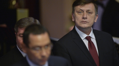 SURSE: 16 filiale din PNL, coaliţie &Icirc;MPOTRIVA LUI CRIN ANTONESCU