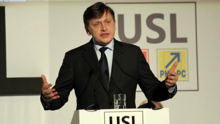Antonescu: Băsescu este şi va fi inamicul PNL, nu are calitate să spună cine e de stânga în PNL