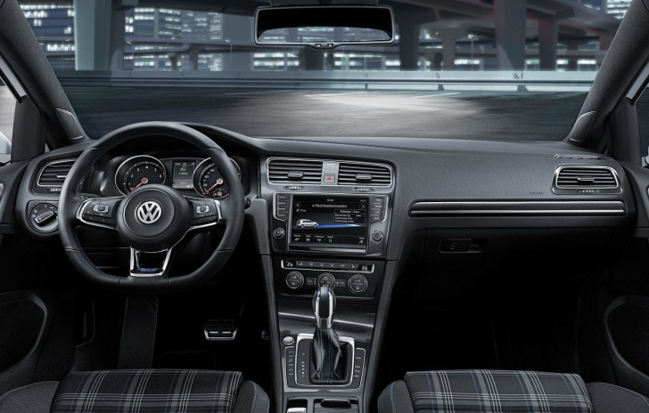 Volkswagen Golf GTE, primele imagini și detalii cu noul plug-in hybrid al Volkswagen 	 	 						 	 	