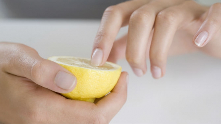 5 remedii naturale pentru unghiile galbene