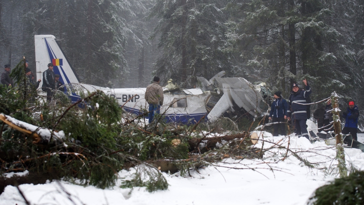 ACCIDENT AVIATIC. Soarta şefului STS, duminică, în CSAT: Ponta şi Opriş prezintă rapoartele / Foto: MEDIAFAX