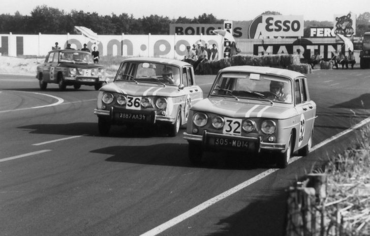 Renault 8 Gordini: Povestea precursorului celebrei Dacia 1100 și câteva fotografii de colecție