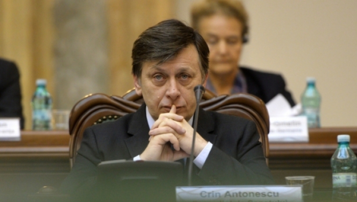 Antonescu: Nu am motive să demisionez de la Senat, dar dacă PSD sau PNL îmi cer, atunci voi renunţa