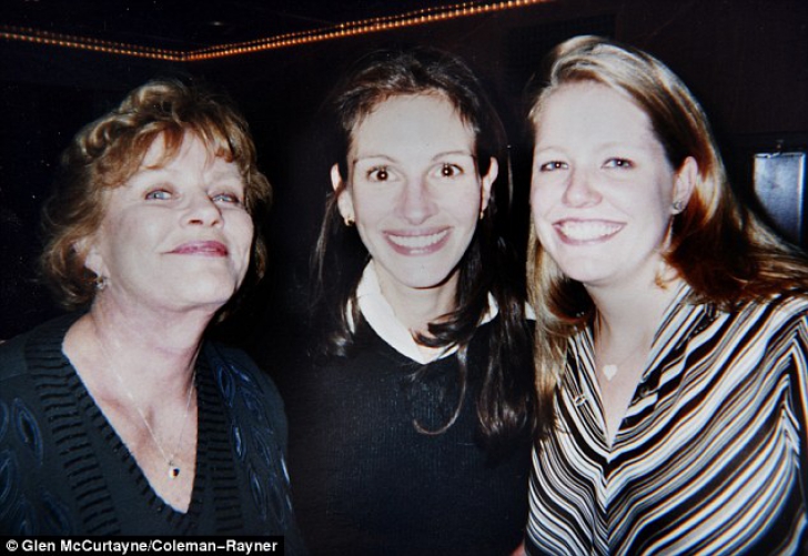 Julia Roberts trăieşte o dramă: sora sa mai mică s-a sinucis